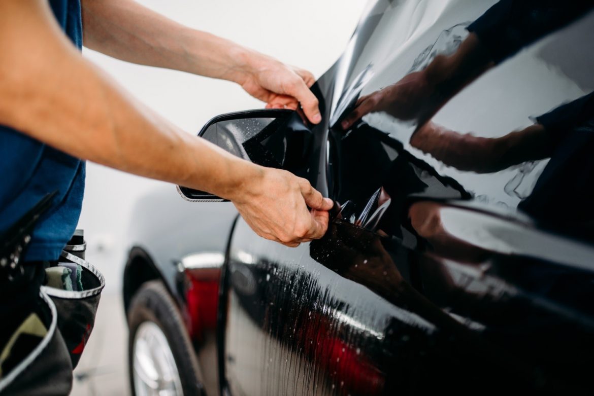 car tinting: benefits of getting the affordable car tinting.