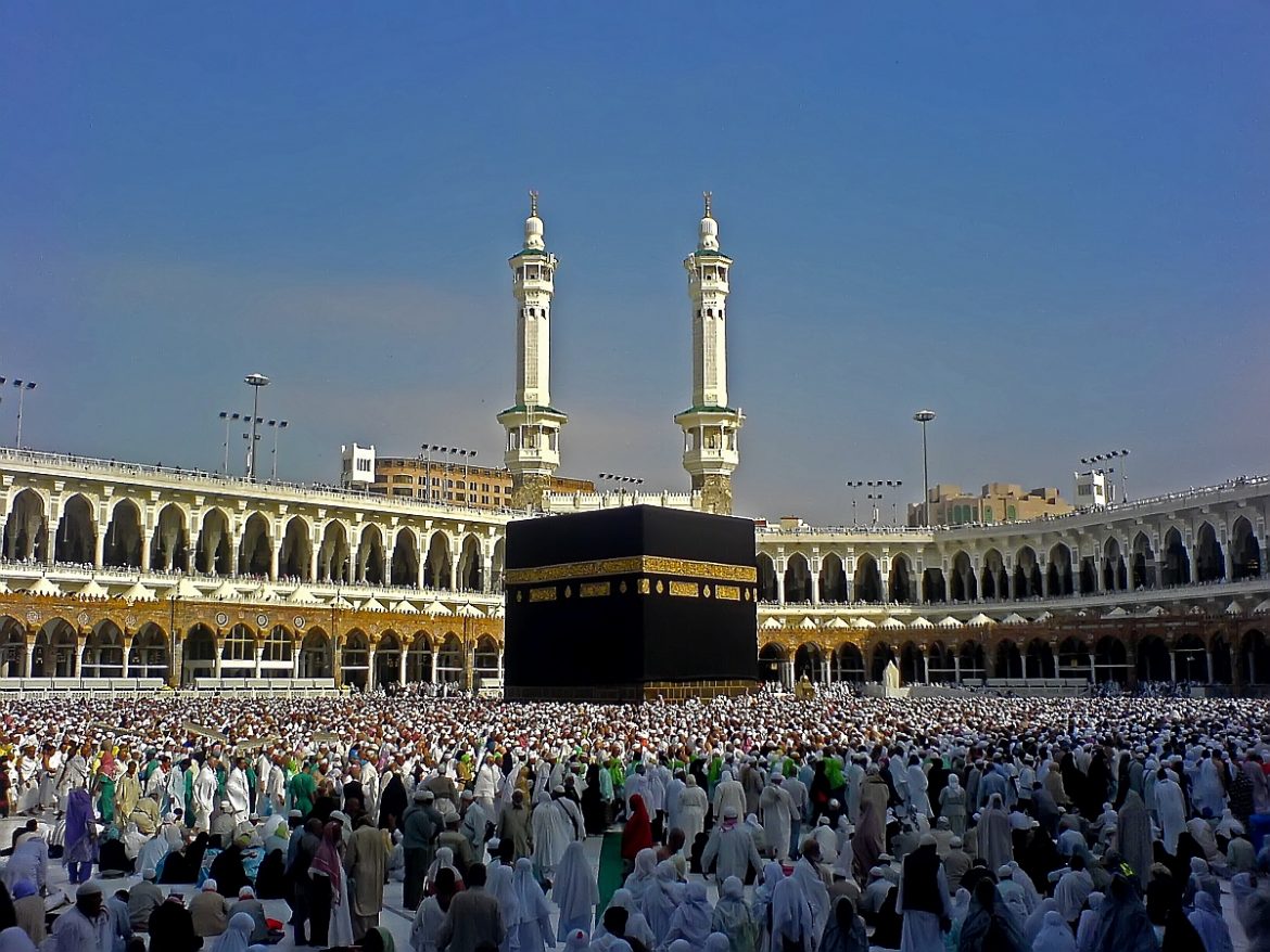 Hire an agency to get best Umrah packages London