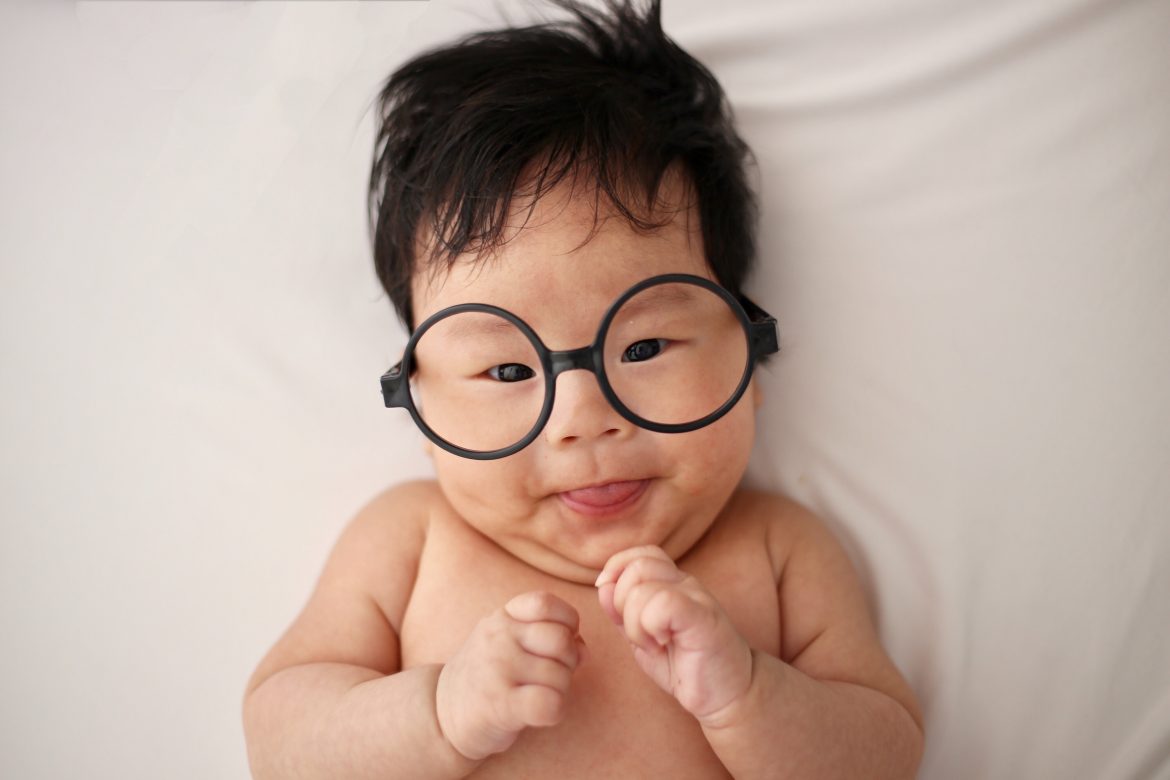 Telltale Signs that Your Child Needs Glasses