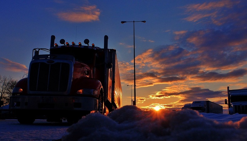 7 Things To Keep Remember While Capturing Snapshots Of A Truck Accident
