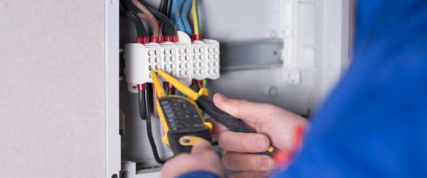 What Are The Benefits Of Hiring The Emergency Electricians Near Me?