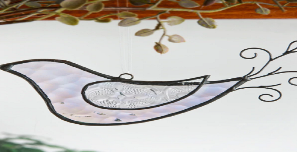 3 Reasons to Buy Stained Glass Ornaments