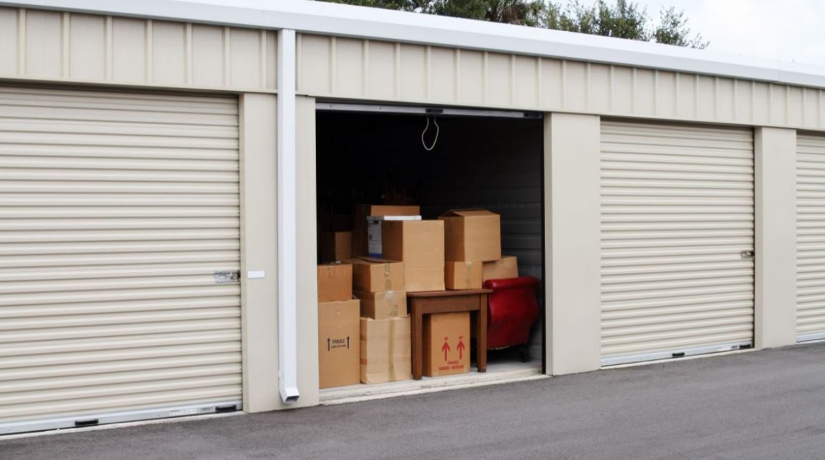 What are the benefits of using furniture storage units?
