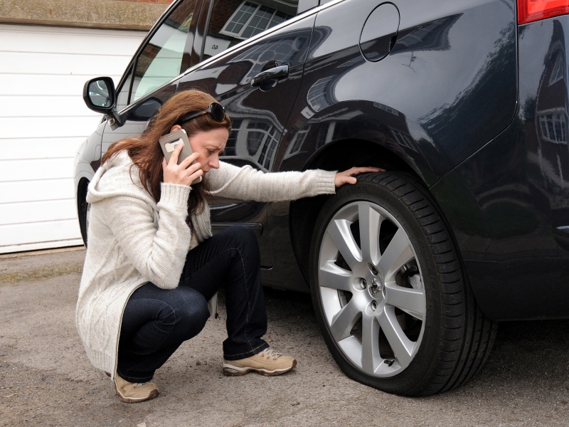 Tyre Punctures and Mobile Tyre-Fitting Service