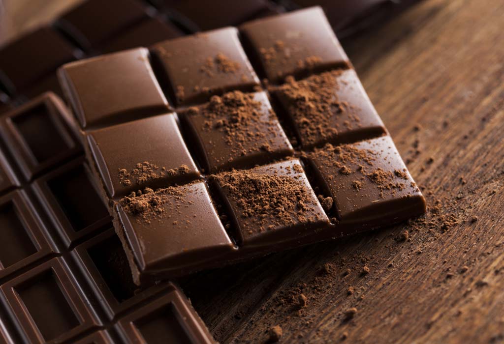 A Guide to Dark Chocolate’s Health Benefits