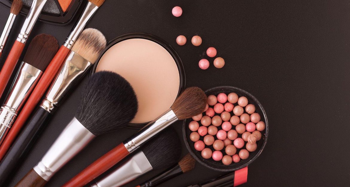 Discovering Your Path in the Beauty Industry: Exploring Career Options