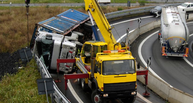 Settling Truck Accident Claims with an Experienced Professional Attorney